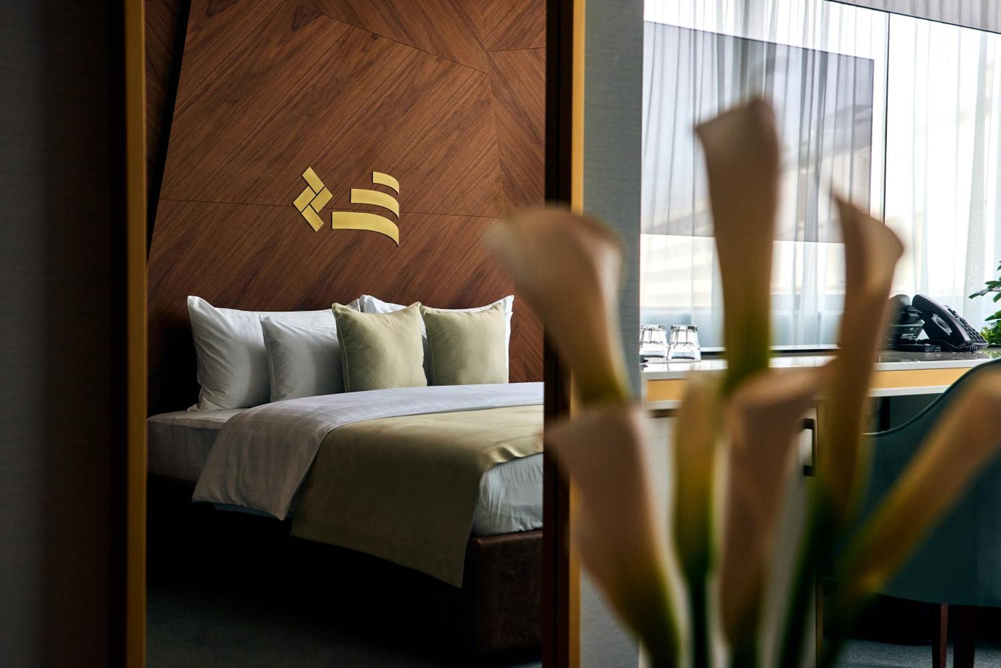 Hotel Pupin Нови Сад Екстериор снимка A room at the hotel