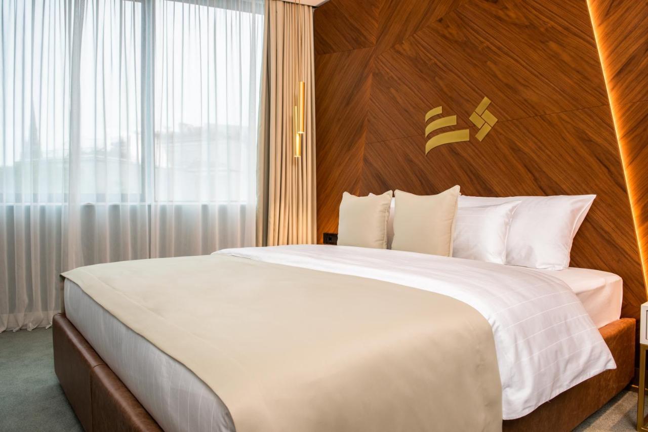 Hotel Pupin Нови Сад Екстериор снимка A bedroom at the hotel