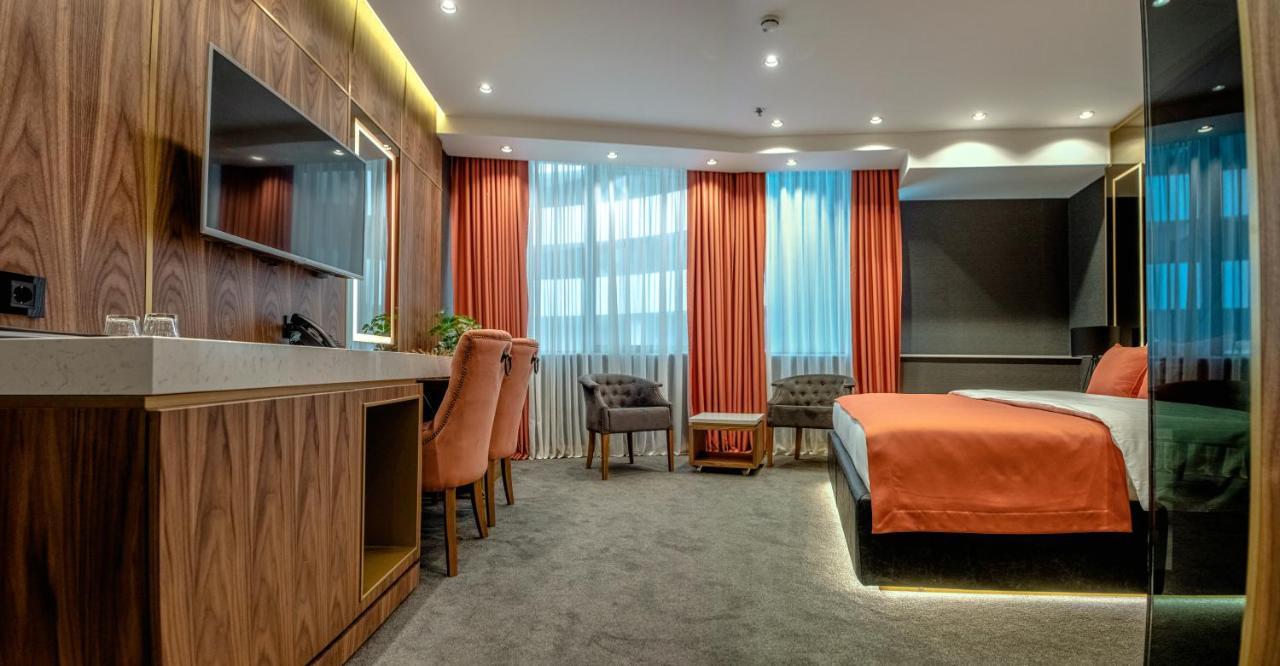 Hotel Pupin Нови Сад Екстериор снимка